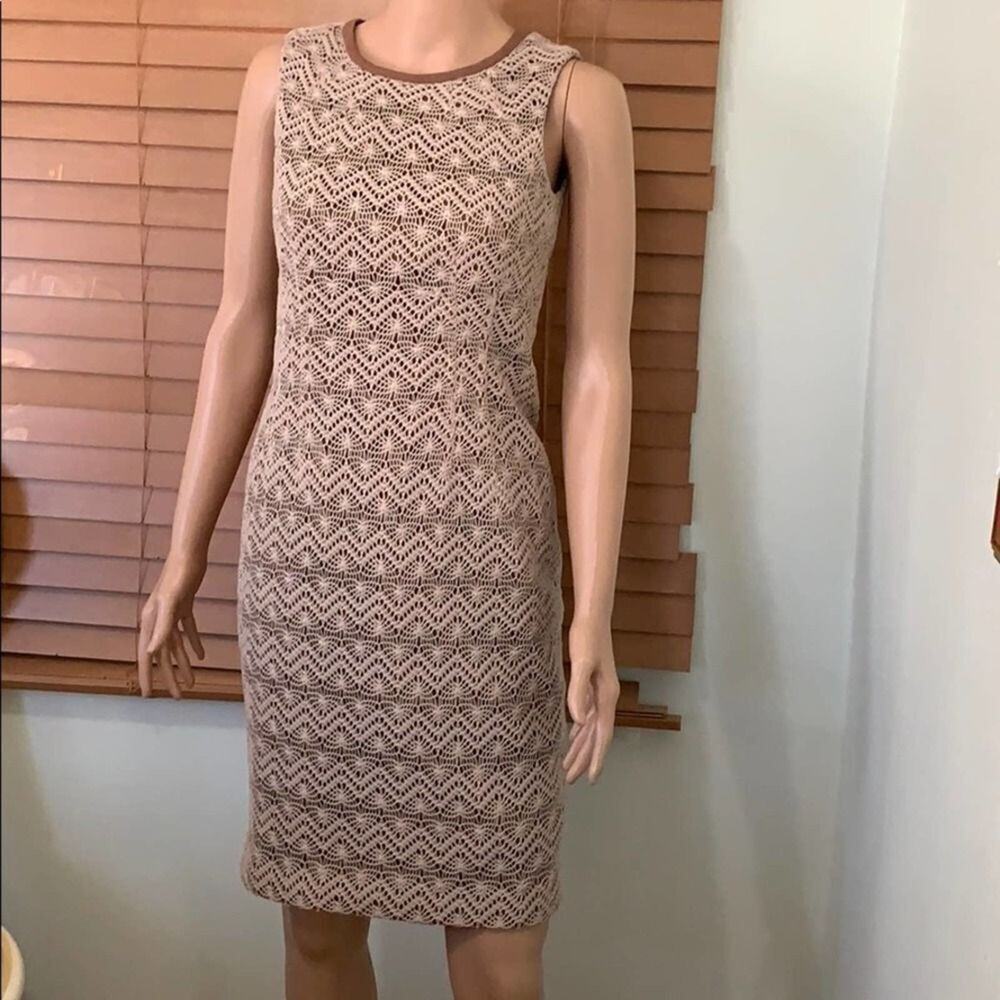 NWT CALVIN KLEIN CROCHET SLEEVELESS DRESS‎ SIZE 2